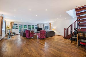 Photo 21- click for photo gallery